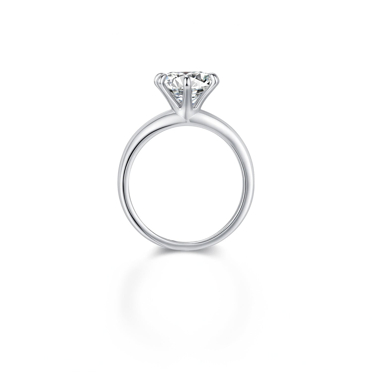 Moissanite ring in 925 sterling silver with moissanite diamonds