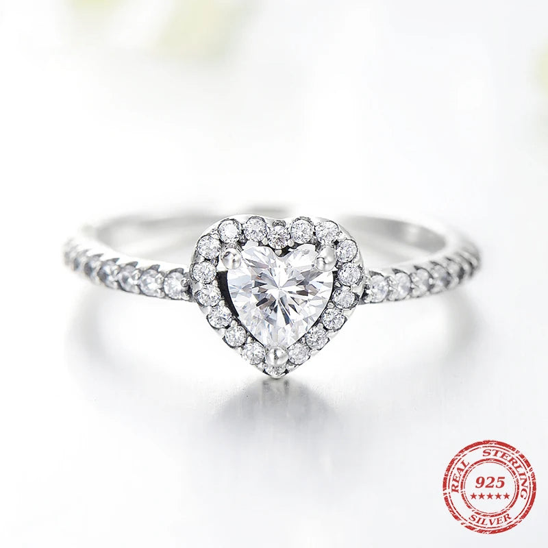 Wedding ring ring profile with smooth edges and ring with size comfort