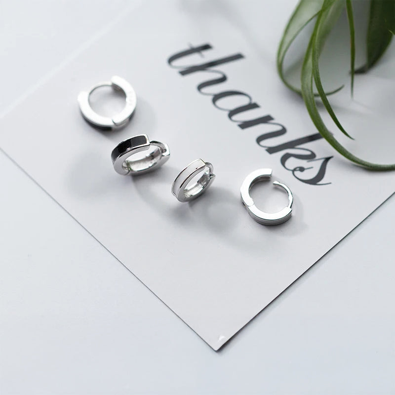 Hoop on hoop earrings silhouette with refined ear rings finish