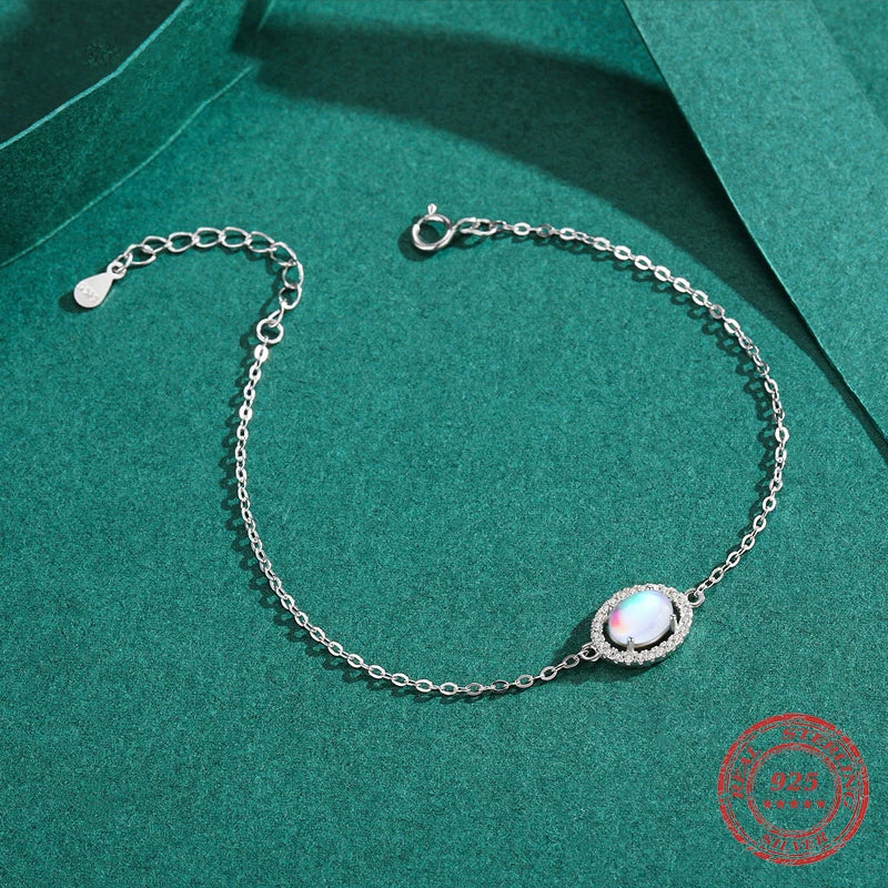 925 silver bracelet showcasing moonstone bracelet detail and clarity