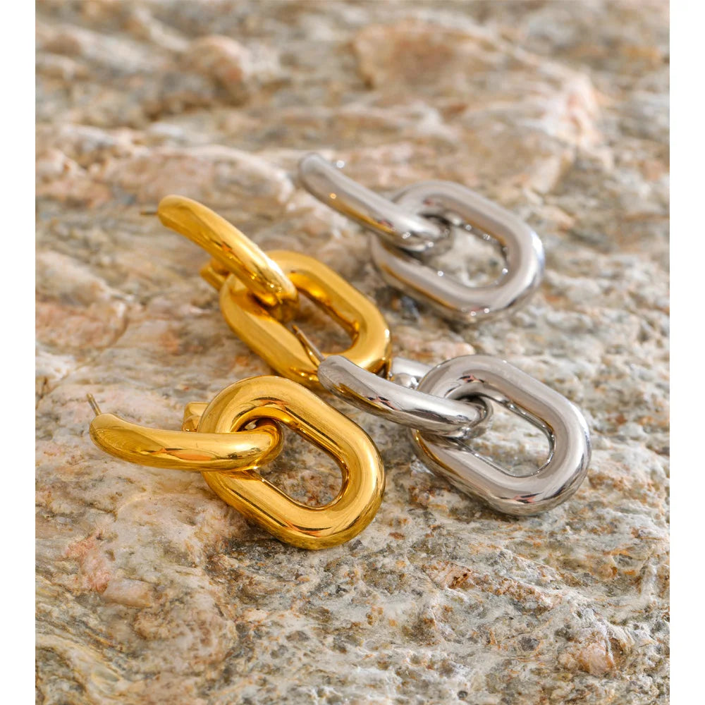 Women jewelry chunky earrings gold plated with geometric design