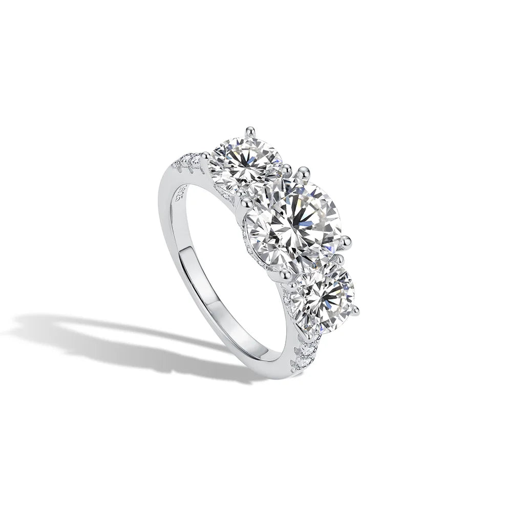 4.0CT round cut moissanite engagement ring with elegant ring size fit