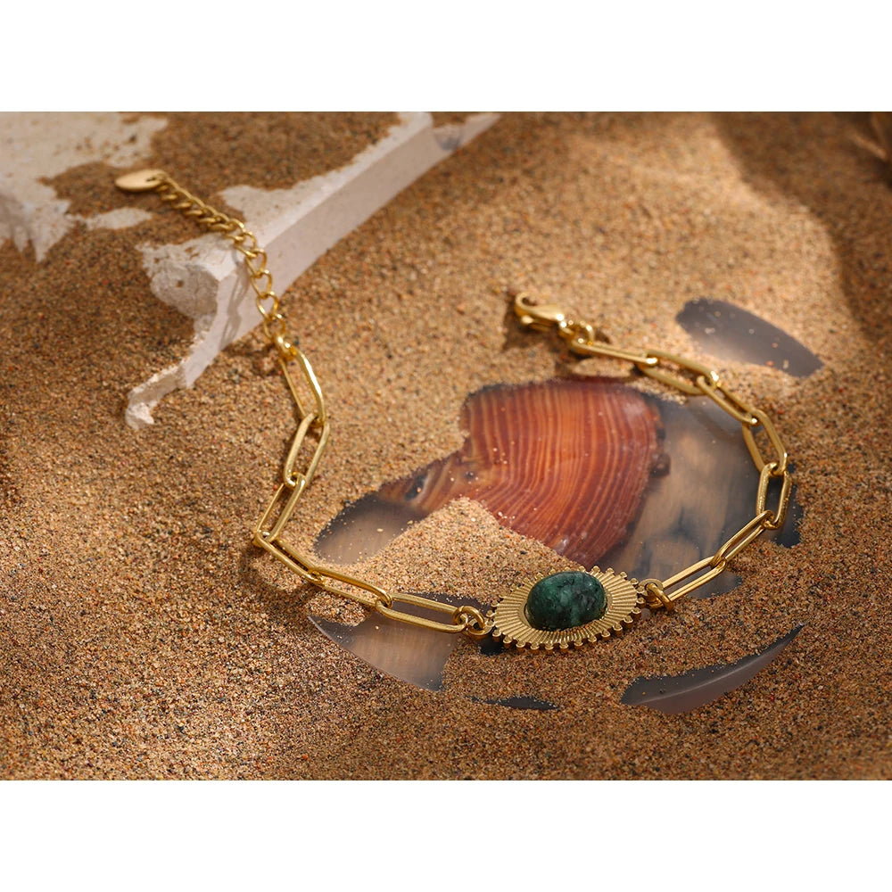 Bracelet with chain design in stainless steel highlighting gold plated edges