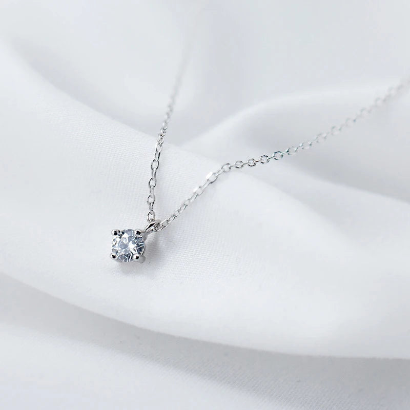 Classic link chain necklace with clear CZ round pendant