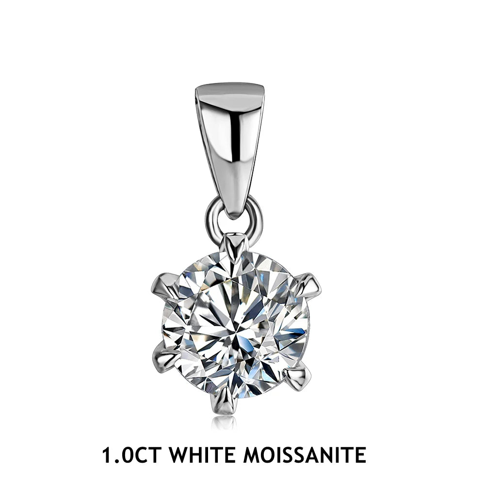 Chain necklace carrying a 1 Carat moissanite diamond for daily shine
