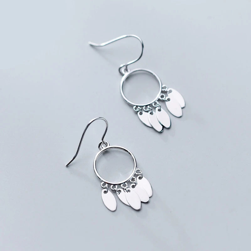 Swing dangle earrings with dreamcatcher design for elegant ear rings look