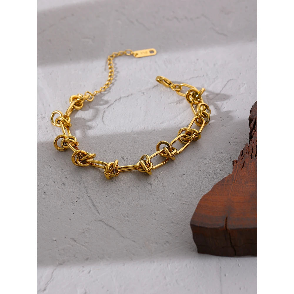 Necklace with gold and bracket chain set statement look