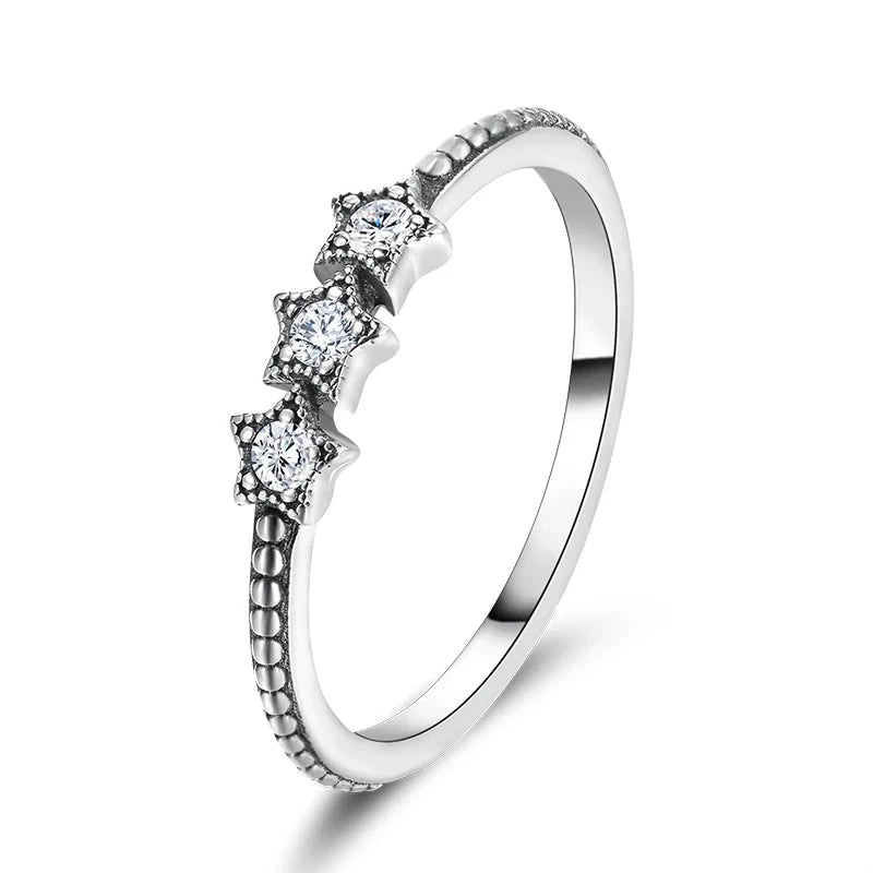 Vintage ring star ring design in a smooth 925 sterling silver ring
