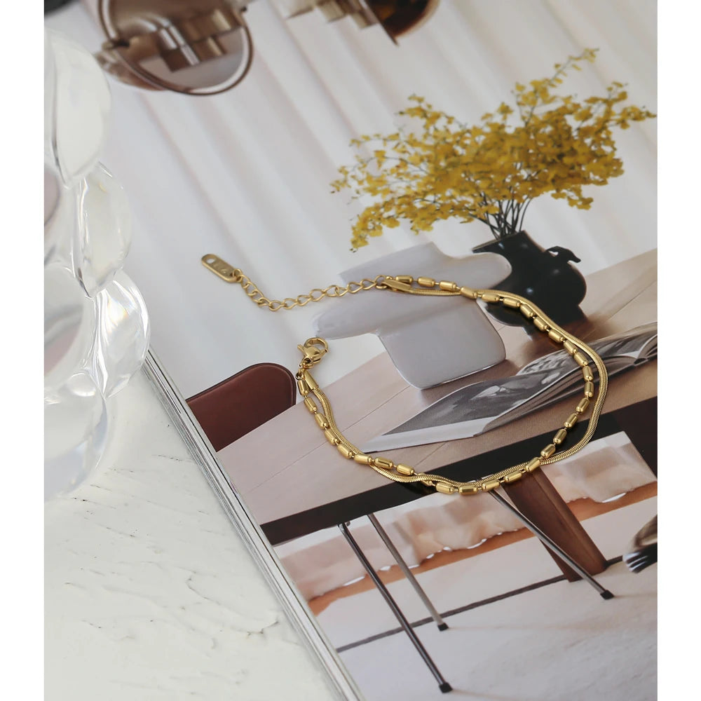 Golden jewelry sheen on a bracelet charming band for ladies