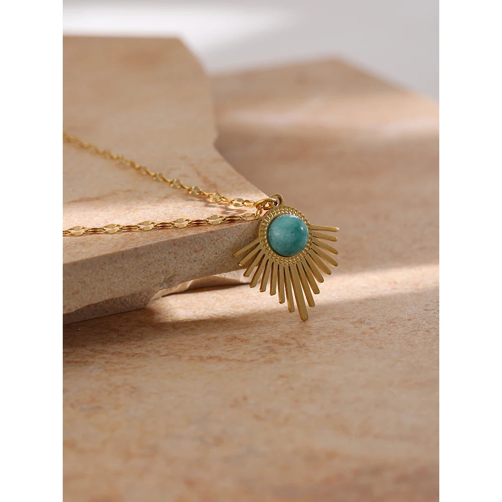 Waterproof stainless steel jewelry set with stone geometry