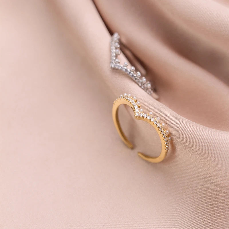 Silver ring for women styled as a pearl ring in sterling silver