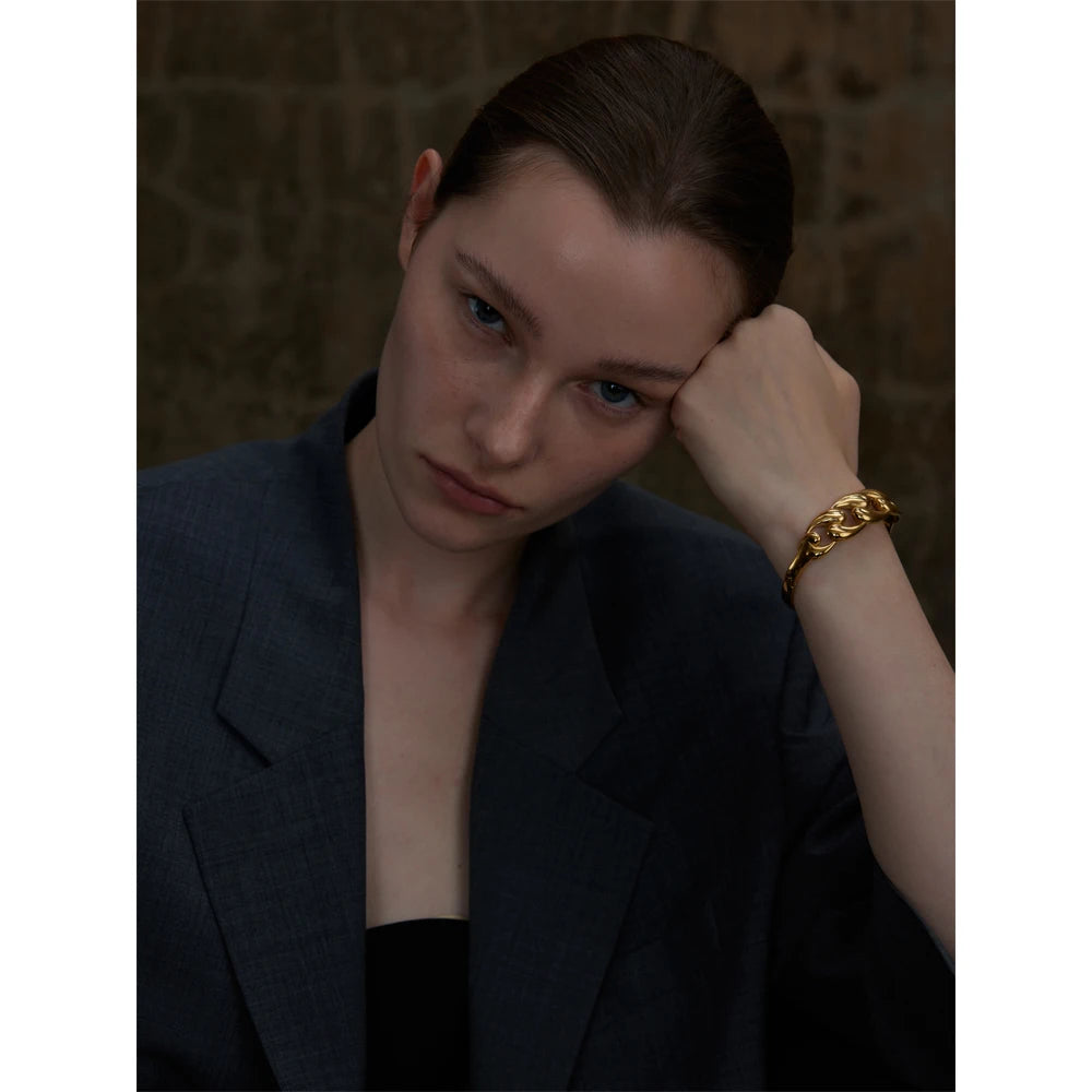 Bracelet bangle curved water drop open hollow style