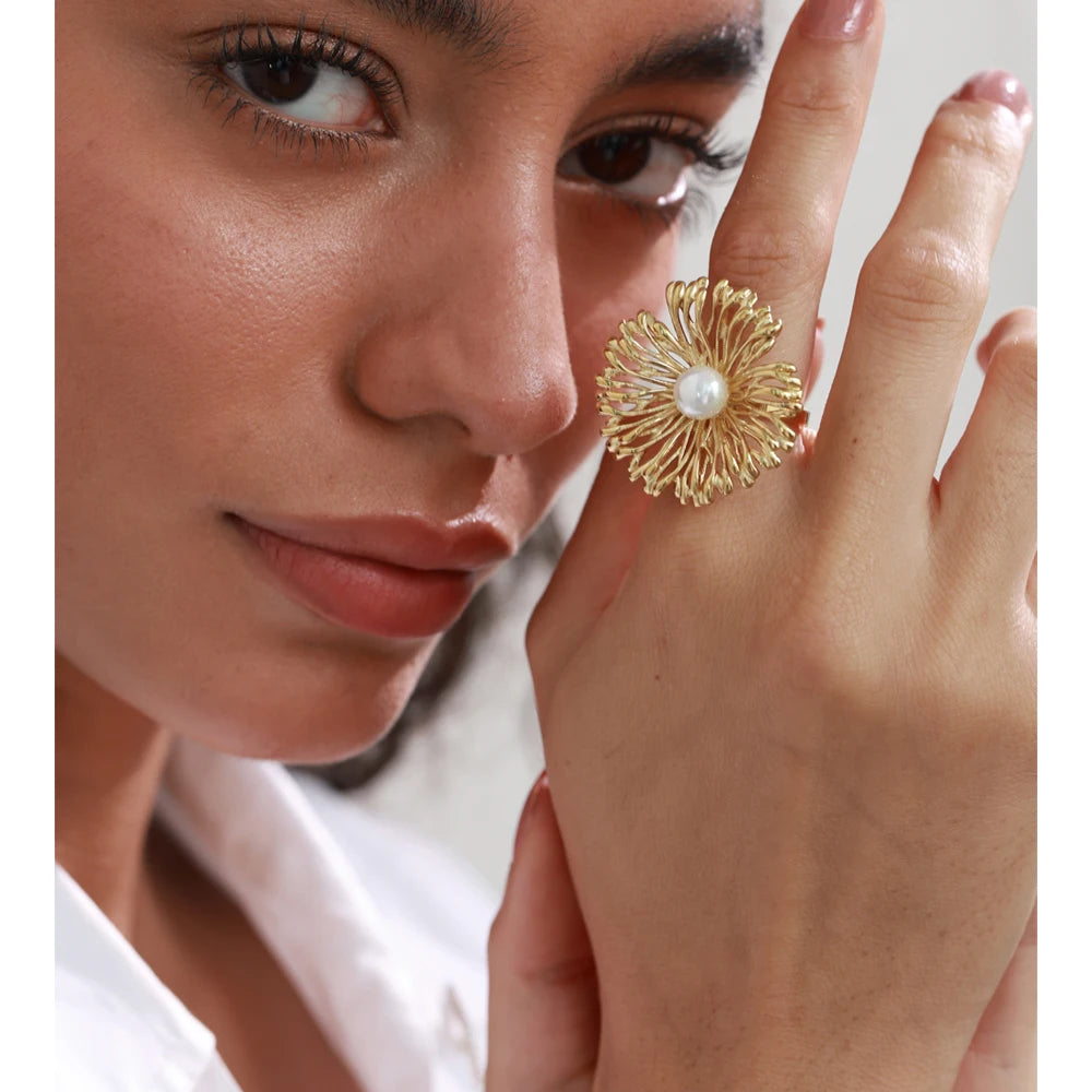 Pearl ring with gold plated finish for daily wear