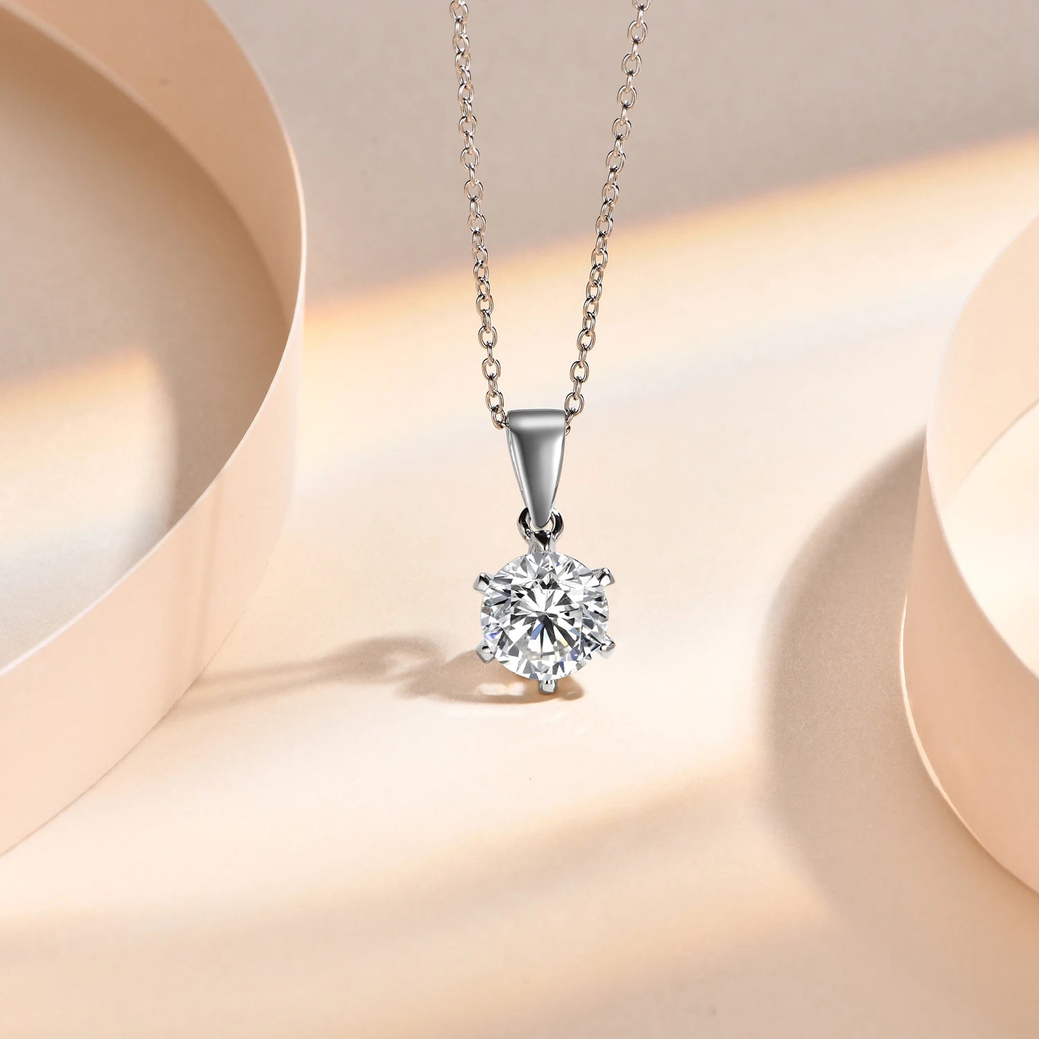 Close view of moissanite jewelry with a 1 Carat diamond look in 925 sterling silver