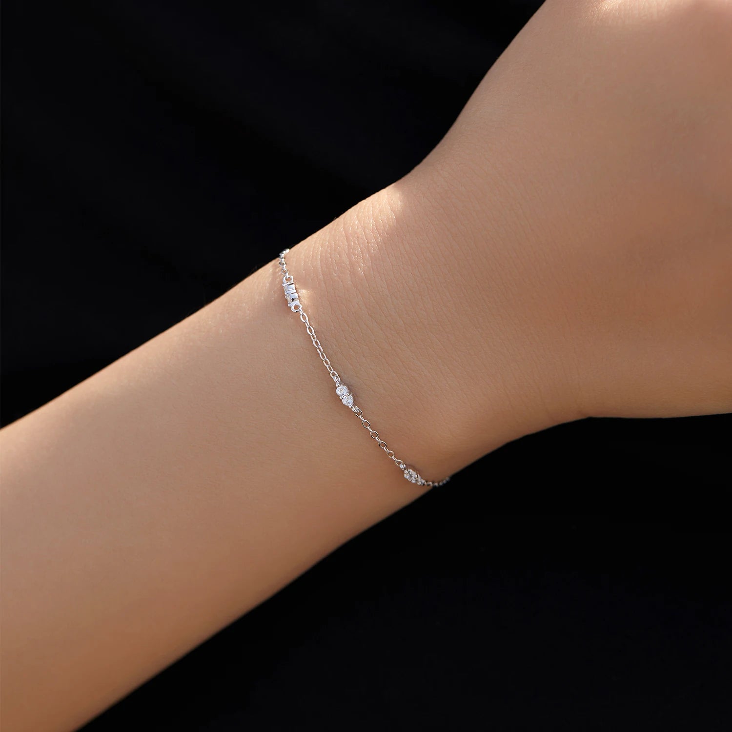 Sterling silver bracelet chain with zirconia stones in silver color