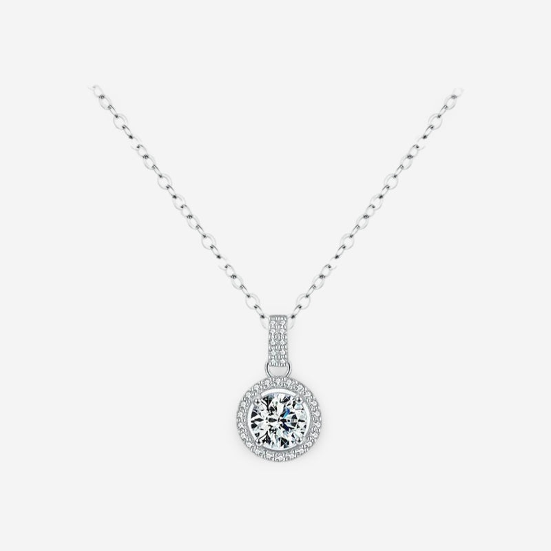 Sterling silver necklace with round 1ct zirconia pendant
