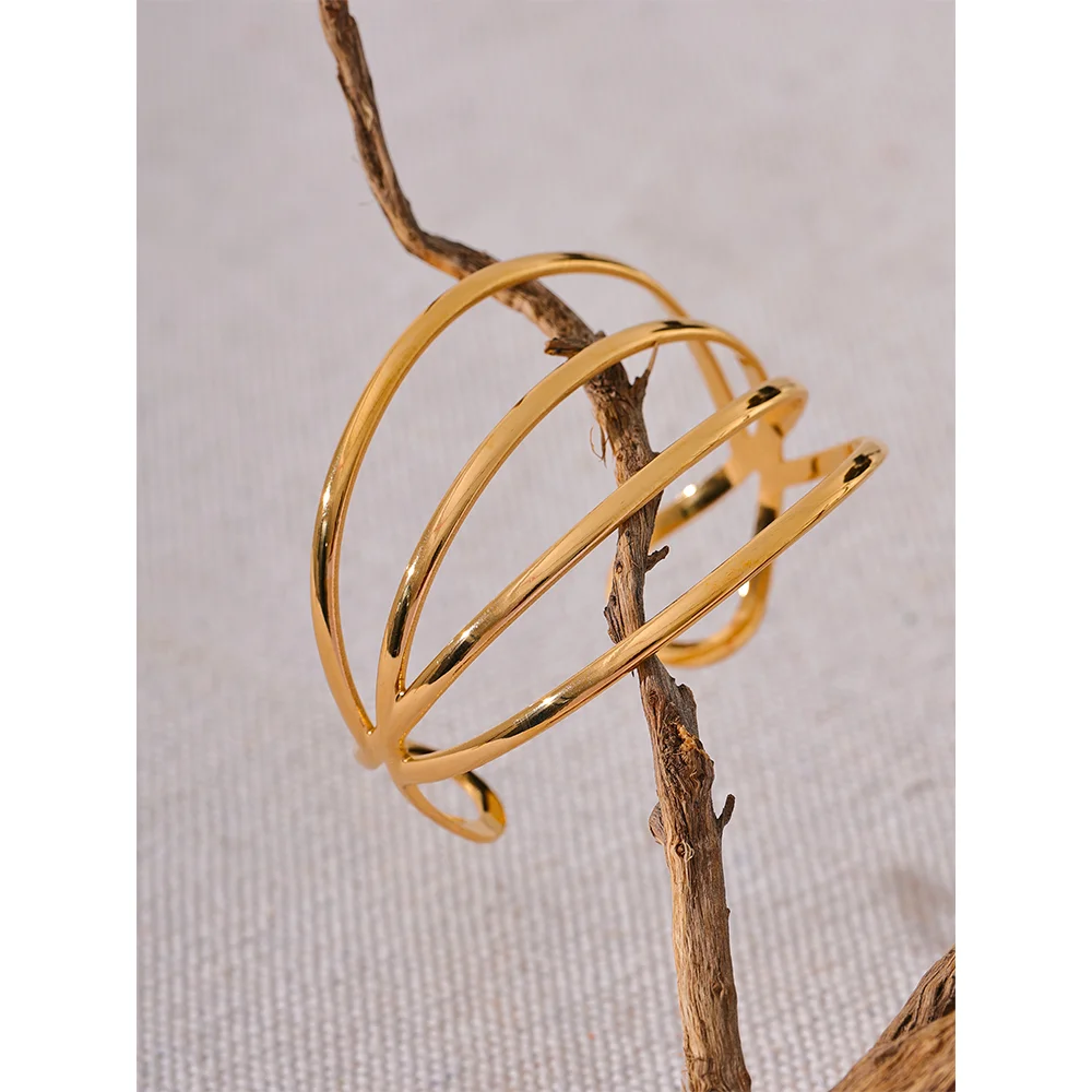 Bracelet gold bracelet personalized jewelry in geometric style