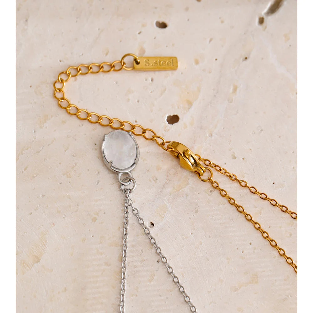 Hypoallergenic jewelry pendant with polished gold tone