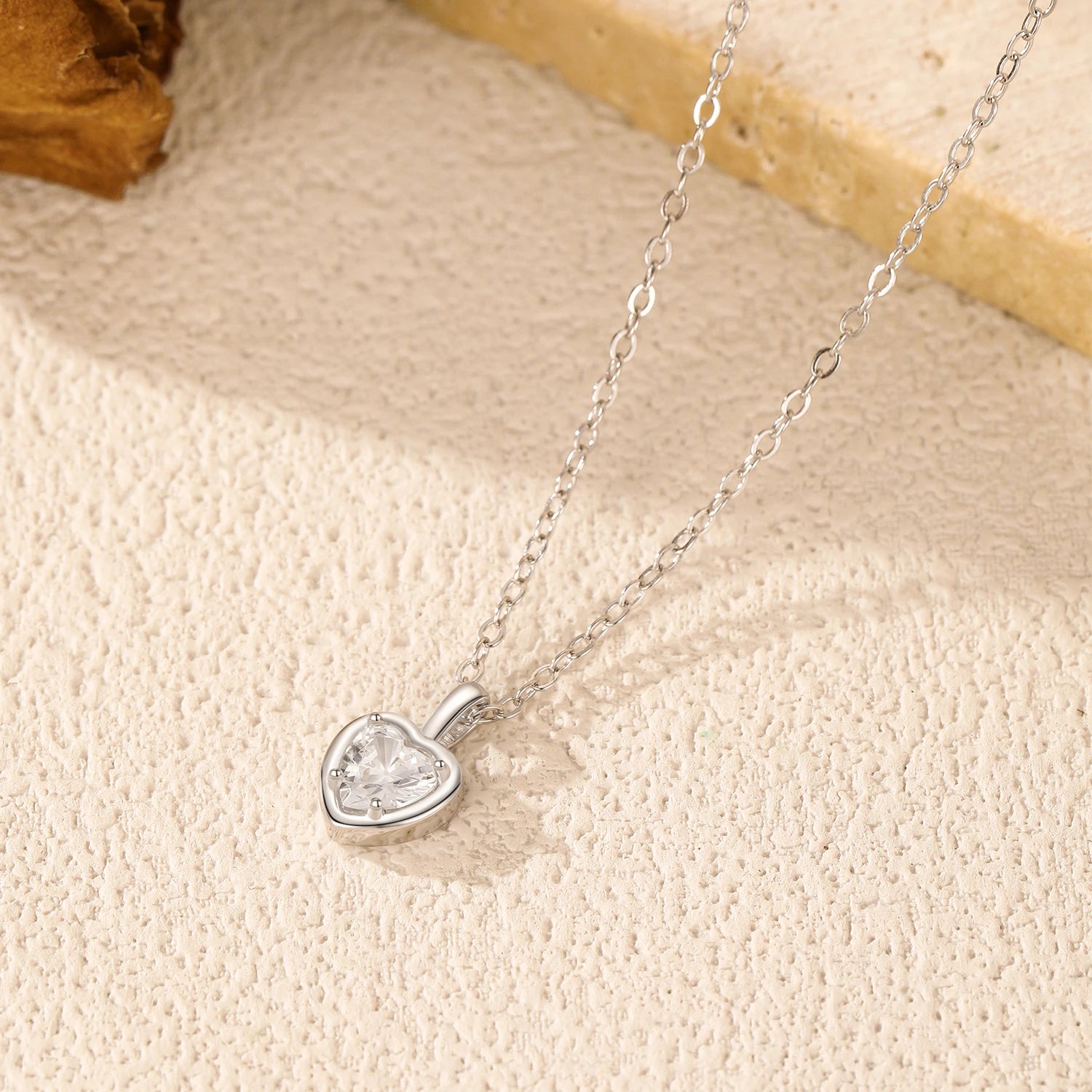 Silver chain necklace with zircon heart charm for women