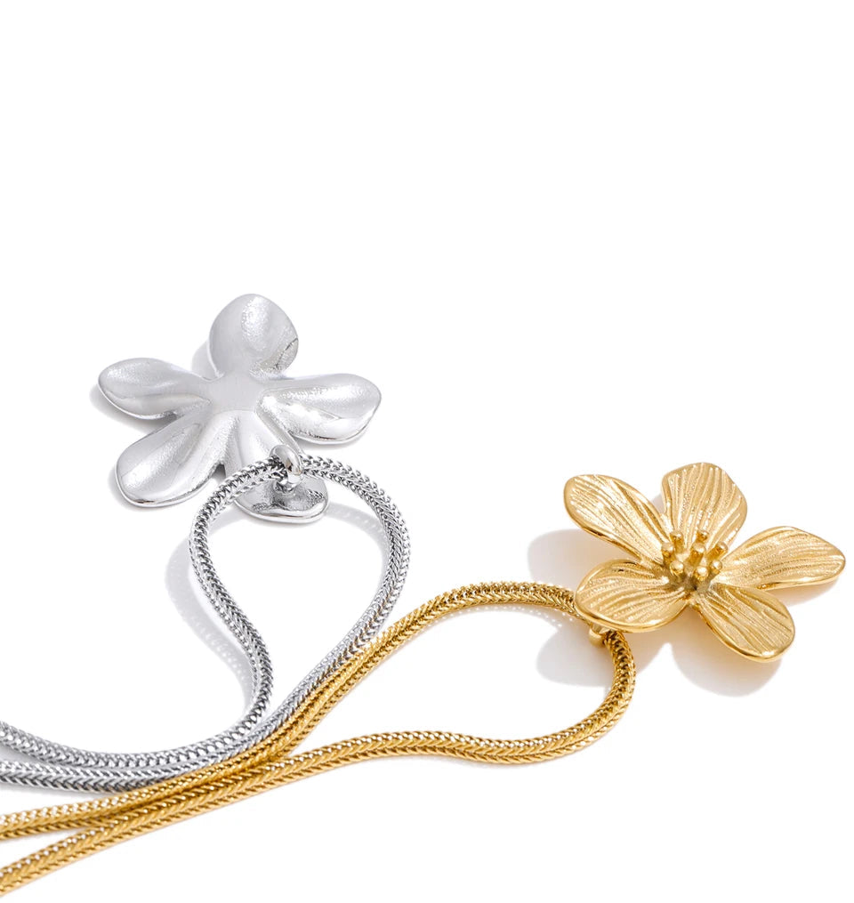 Chic gold plated necklace perfect for daily styling