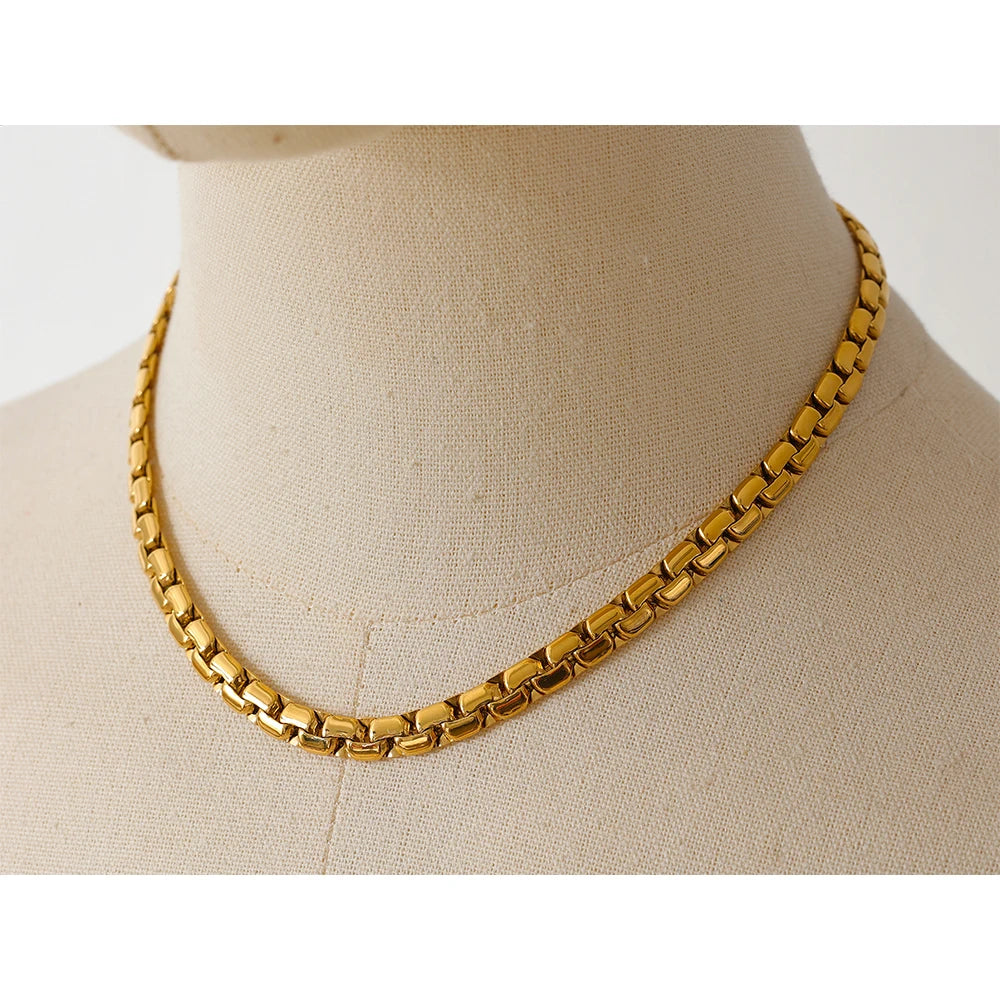 Thick textured gold chain jewelry set bold statement style