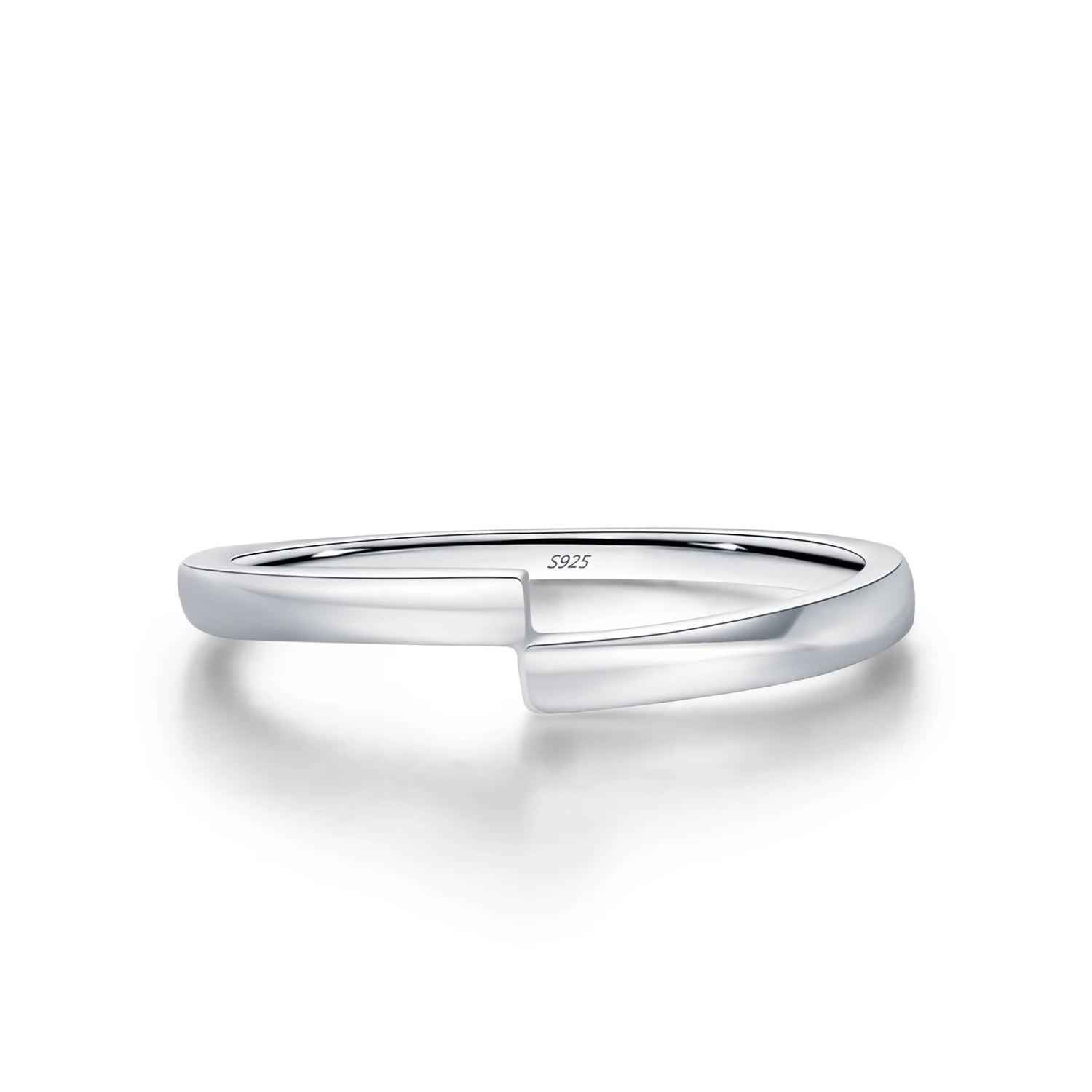 Elegant couple ring presented as rings in sterling silver