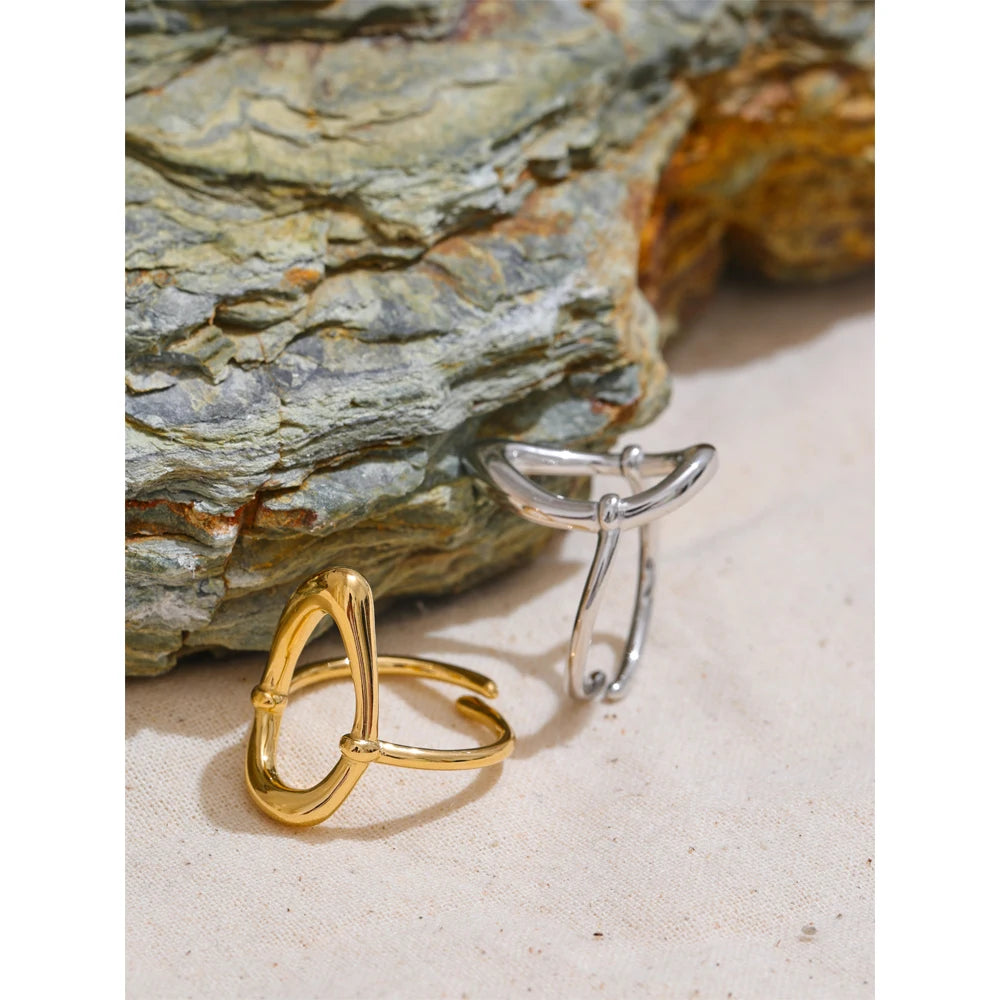 Jewelry stainless steel ring with slim hollow oval look