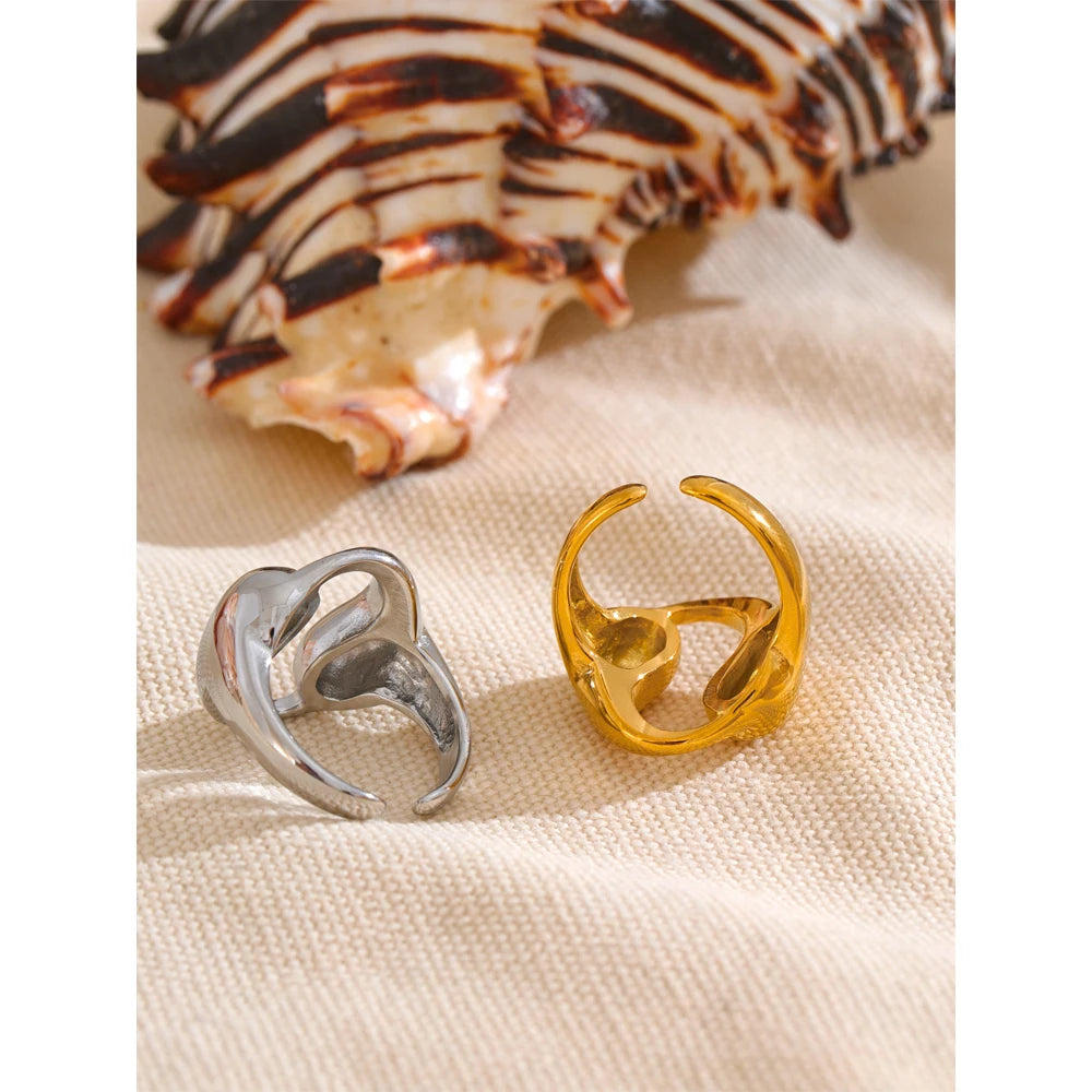 Gold ring stainless steel ring built for everyday waterproof wear