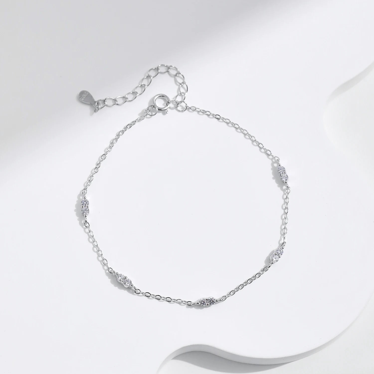 925 silver bracelet with dazzling zirconia accents