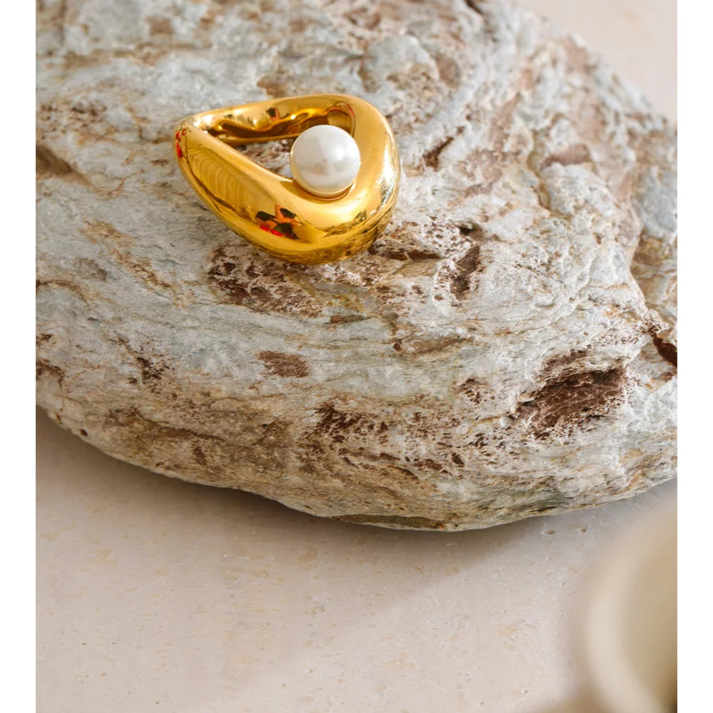 Stainless steel jewelry ring with simulated pearl