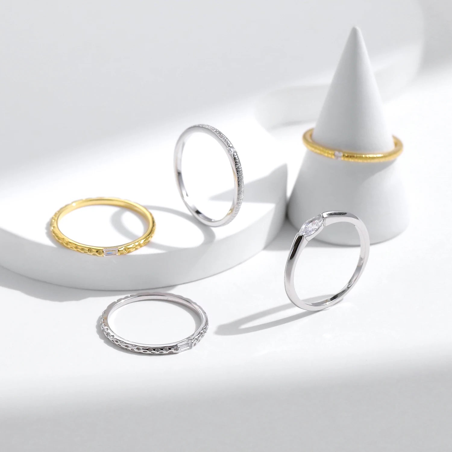 Close view of 925 sterling silver cross ring with smooth lines