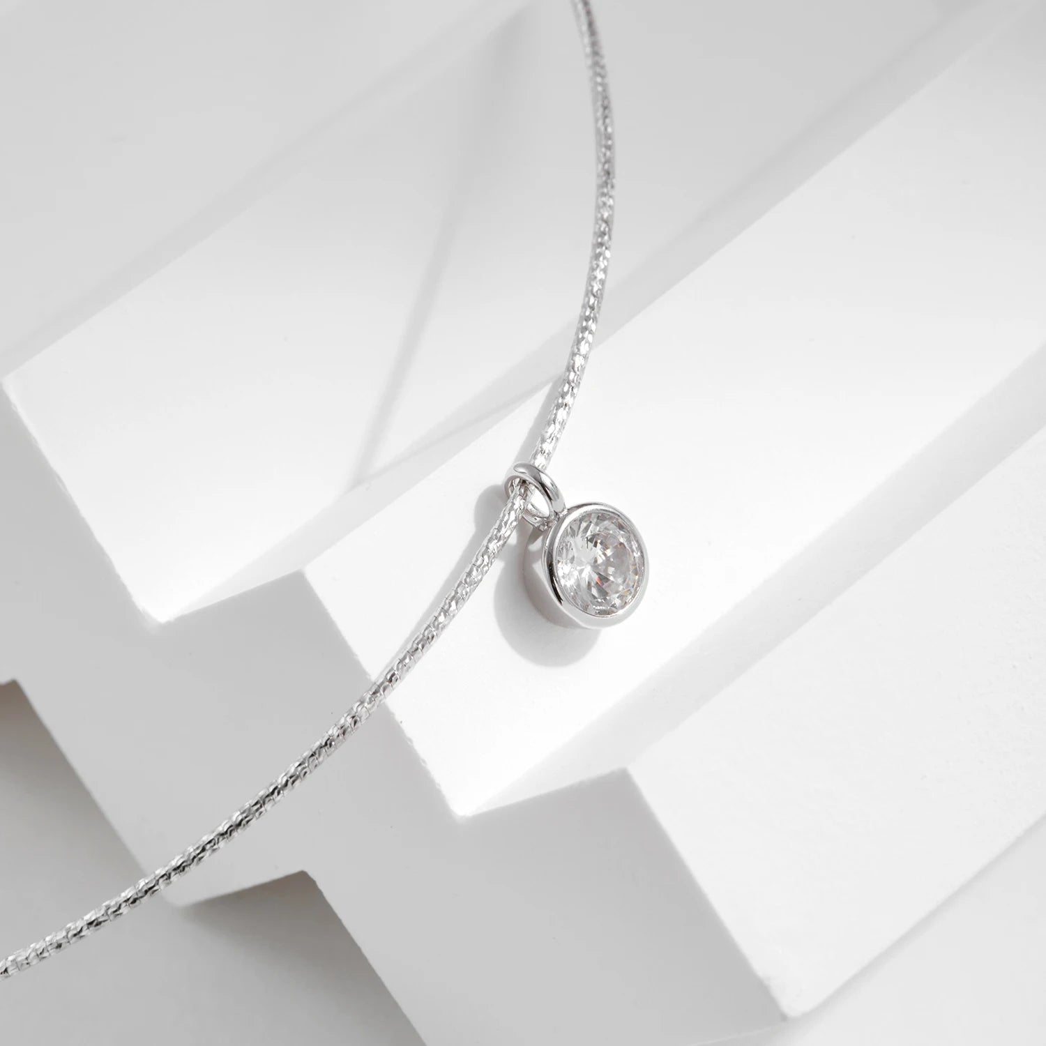 Chain necklace in 925 sterling silver showcasing subtle cz shine