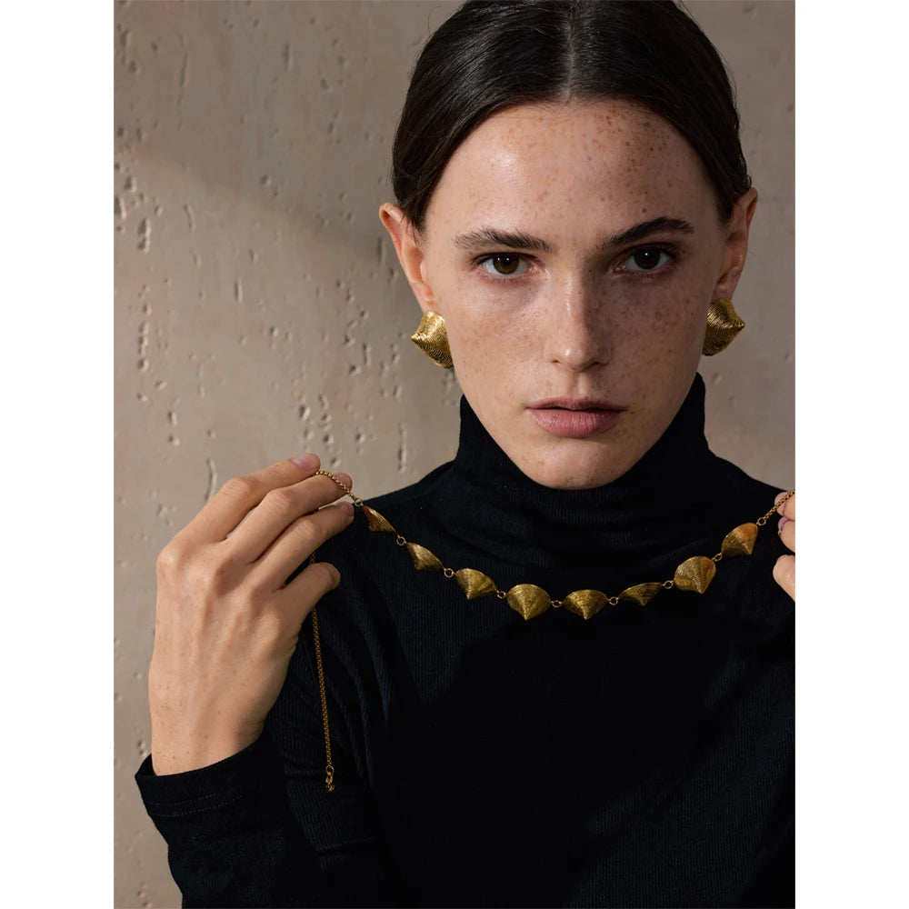 Jewelry gold jewelry style necklace and earrings for special moments