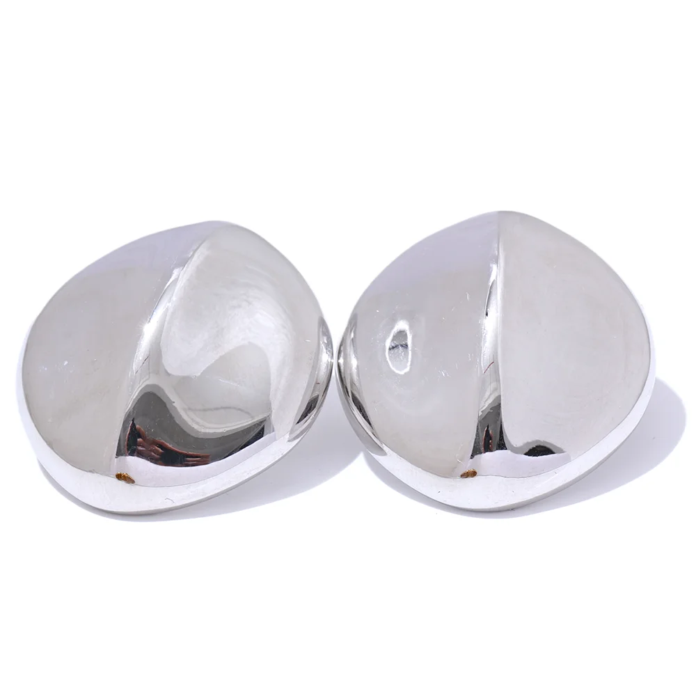 Chic gold a earrings set captured with soft sheen