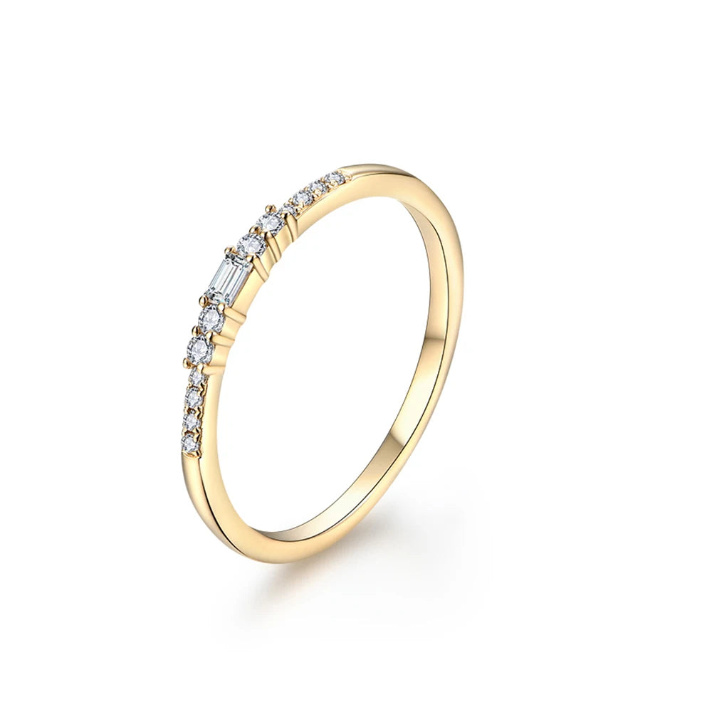 Close up of D-Color stone reflecting light in sterling silver