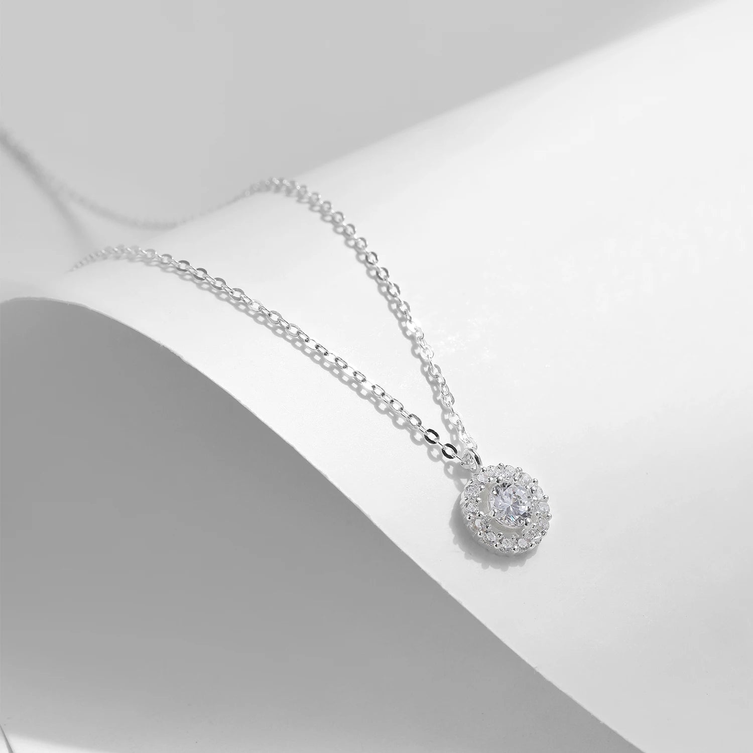 Pendant necklace silver chain with clear zirconia charm