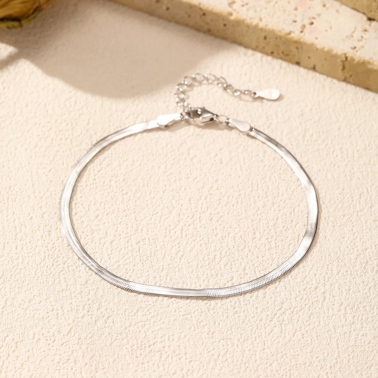 Chain bracelet crafted in 925 silver for daily elegance