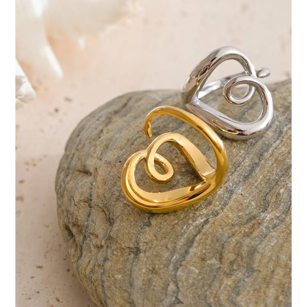 Waterproof jewelry platinum ring with open heart shape