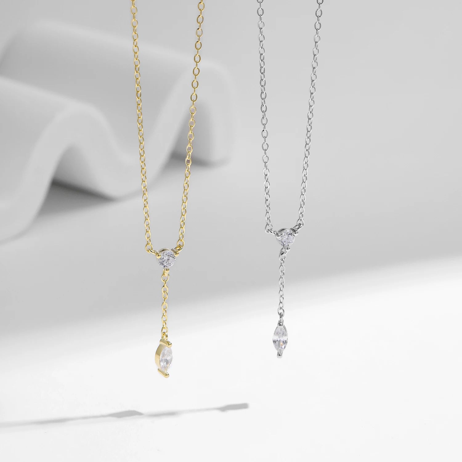 925 sterling silver dainty chain necklace with rhombic pendant