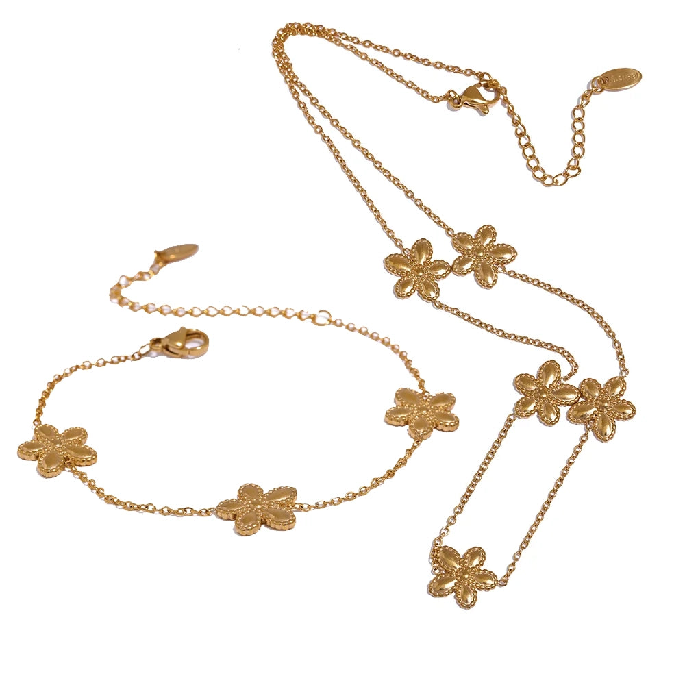Gold jewelry flower necklace and bracelet chain set shine