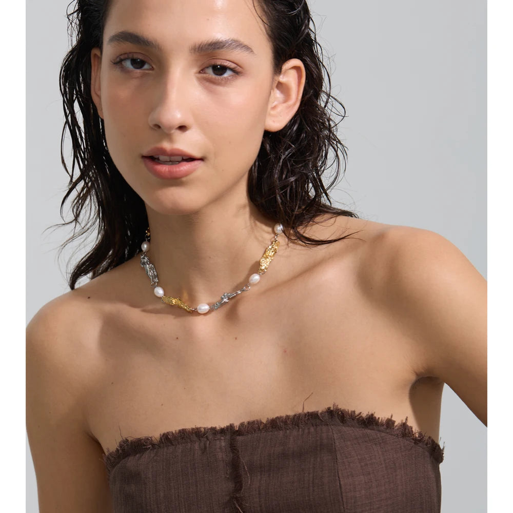 Handmade pearl necklace necklace with sculpted metal pendant