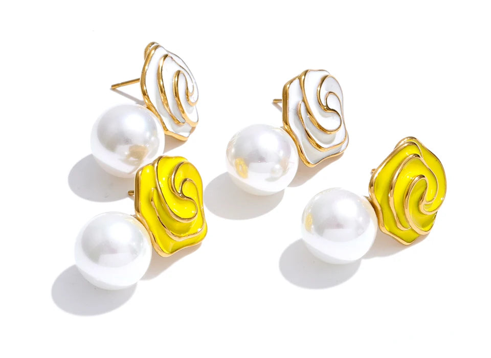 Stylish pearl stud earrings gold color for everyday wear