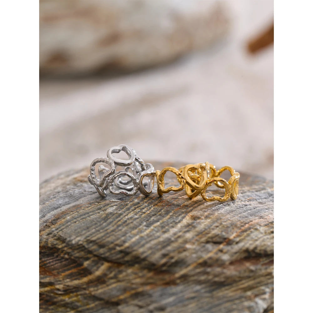 Stainless steel jewelry heart ear clip with polished finish