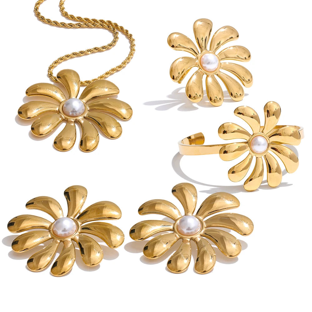 Gold jewelry flower necklace with necklace pearls and matching flower earrings
