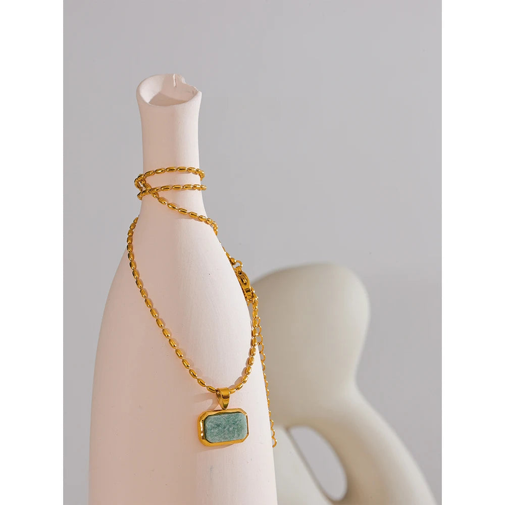 Minimal necklace gold with Amazonite Stone and necklace charm detail