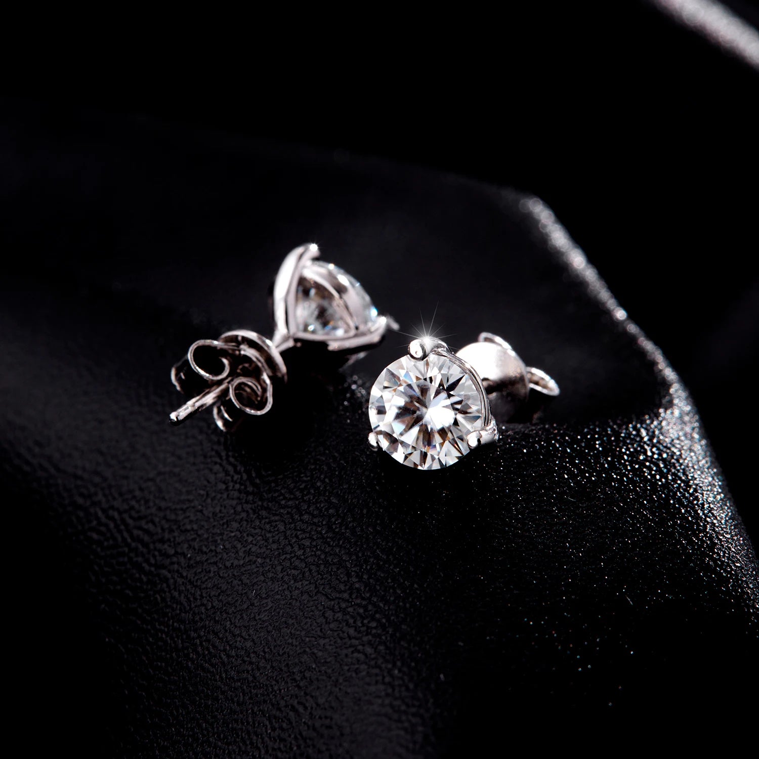 925 sterling silver studs holding a 1CT moissanite stone