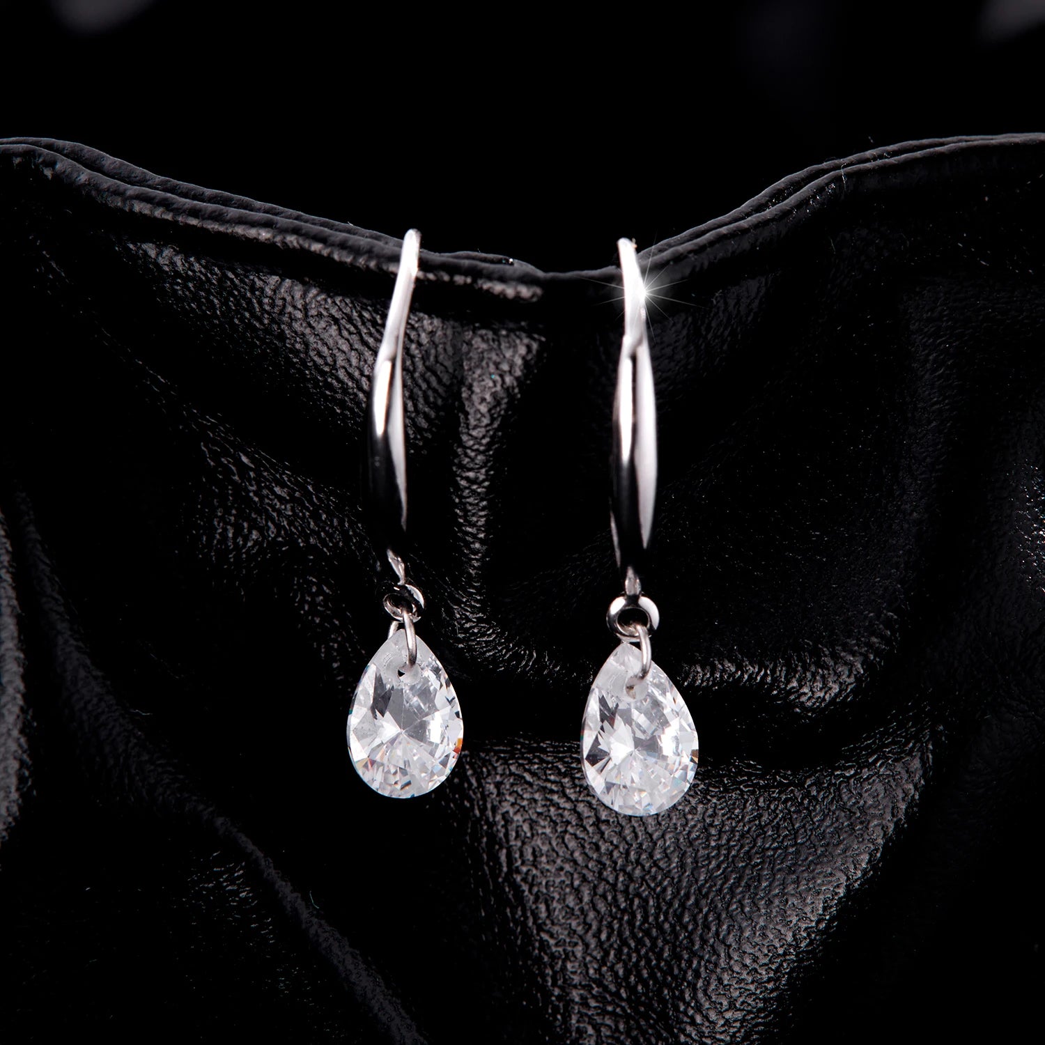 Lightweight ear rings styled as elegant drop earrings for daily wear