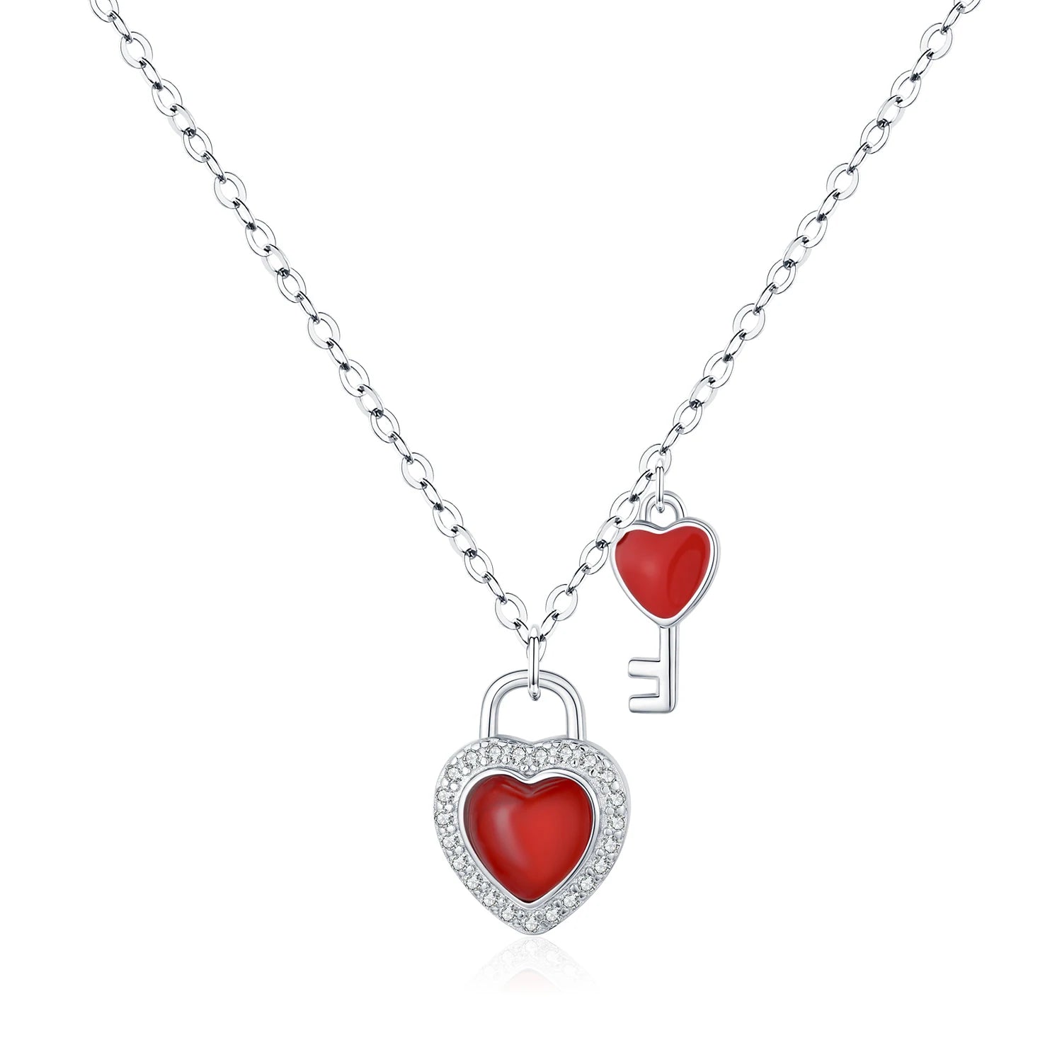 Heart lock necklace pendant necklace in silver color on a chain necklace