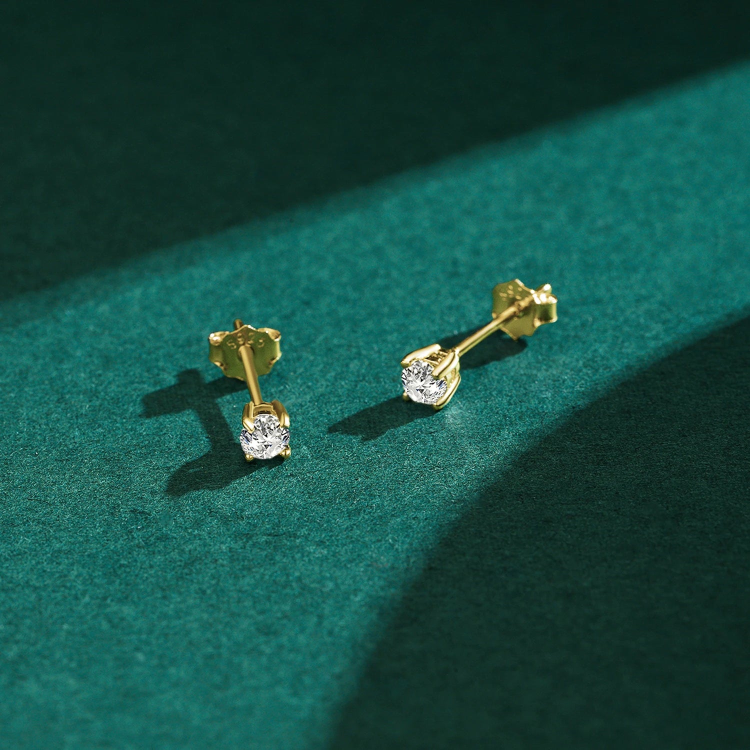 Elegant moissanite jewelry tiny studs for wedding elegance