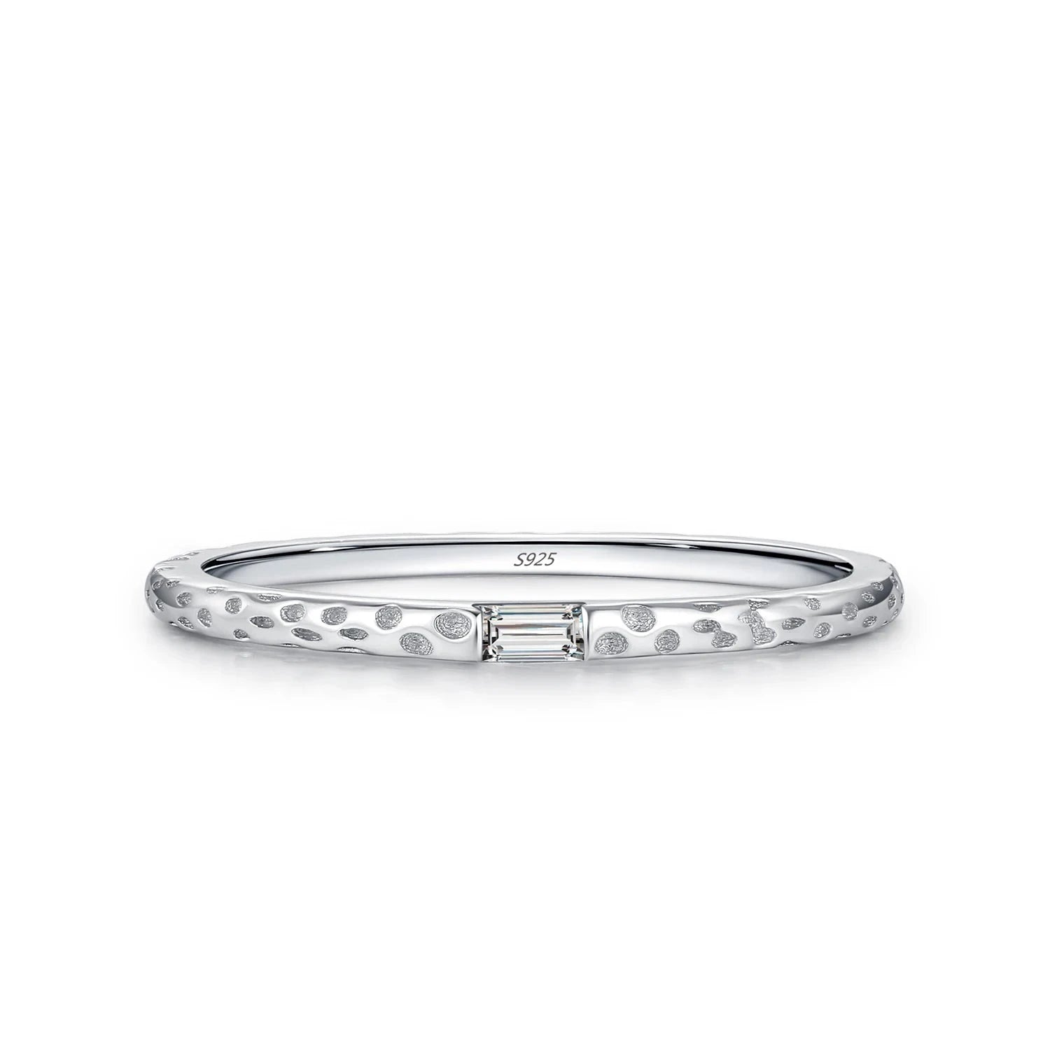 925 silver crossover ring presented as a sleek sterling silver ring
